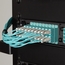 Cavo patch in fibra ottica multimodale OM4 50/125 - Polarità inversa, connettori con linguetta Push-Pull, OFNR PVC, LC-LC, Aqua